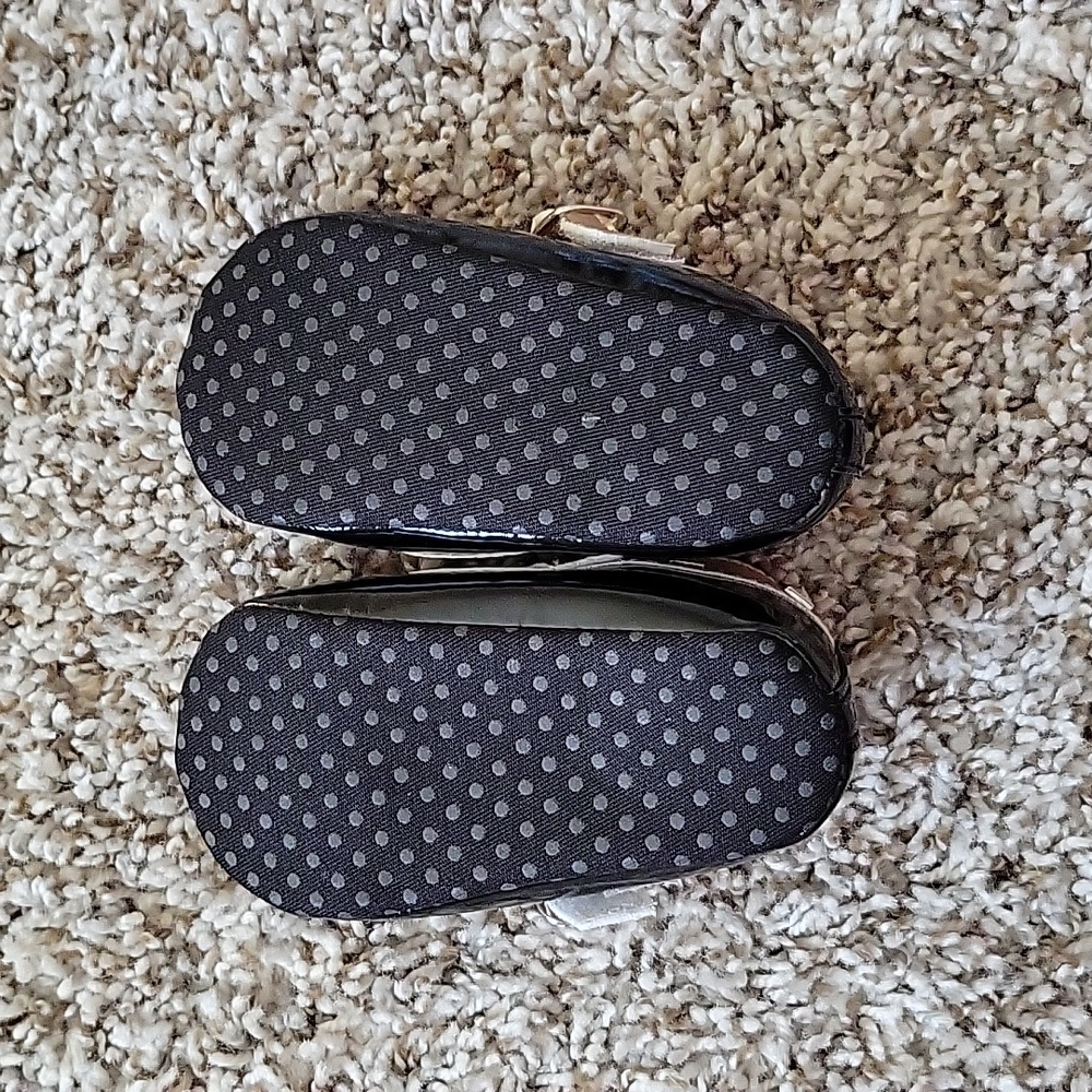 Shoes - Picture 2 of 3